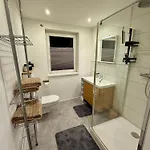 Telmihome Brueggen, Moderne Mit Sonnenterrasse & Glasfaser-wlan Apartmán