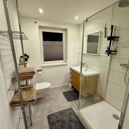 Telmihome Brueggen, Moderne Mit Sonnenterrasse & Glasfaser-wlan Apartman