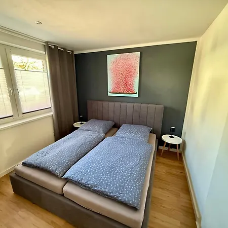 Telmihome Brueggen, Moderne Mit Sonnenterrasse & Glasfaser-wlan Apartman Brüggen